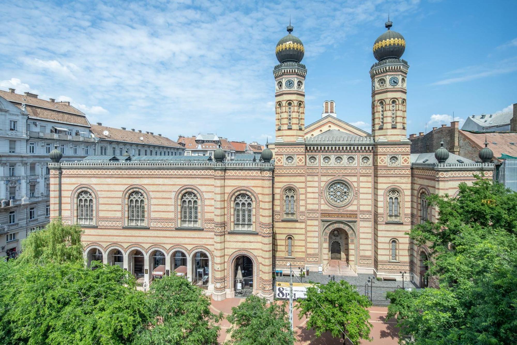 Ultra Central Luxury, Budapest